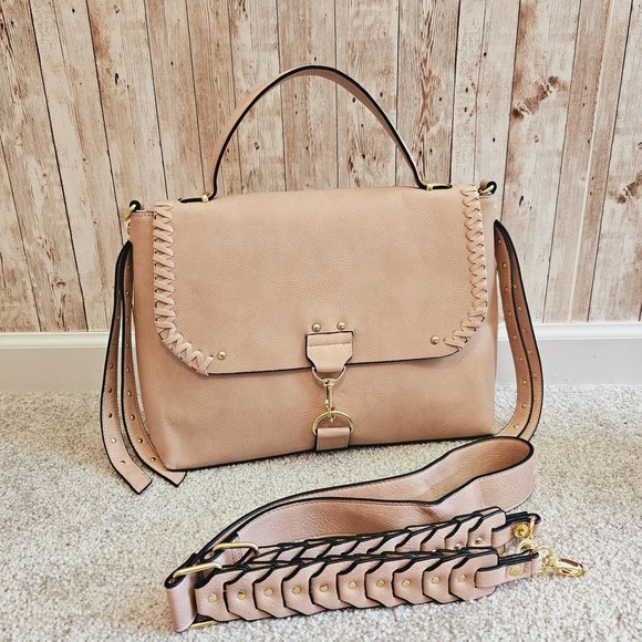 Steve Madden Handbags - 👜 Steve Madden Blush Handbag